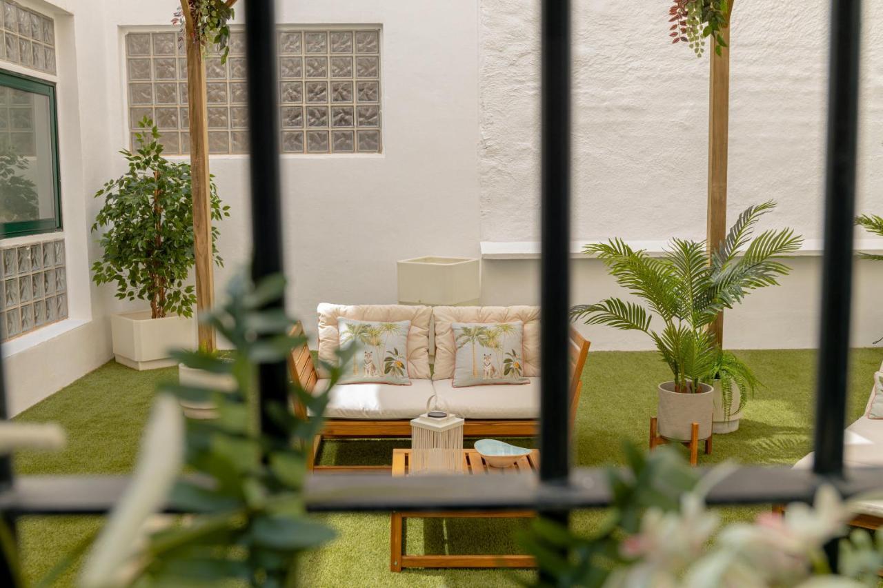 Apartament C30 Deluxe Studio With Terrace Into Cathedral Square Malaga Zewnętrze zdjęcie