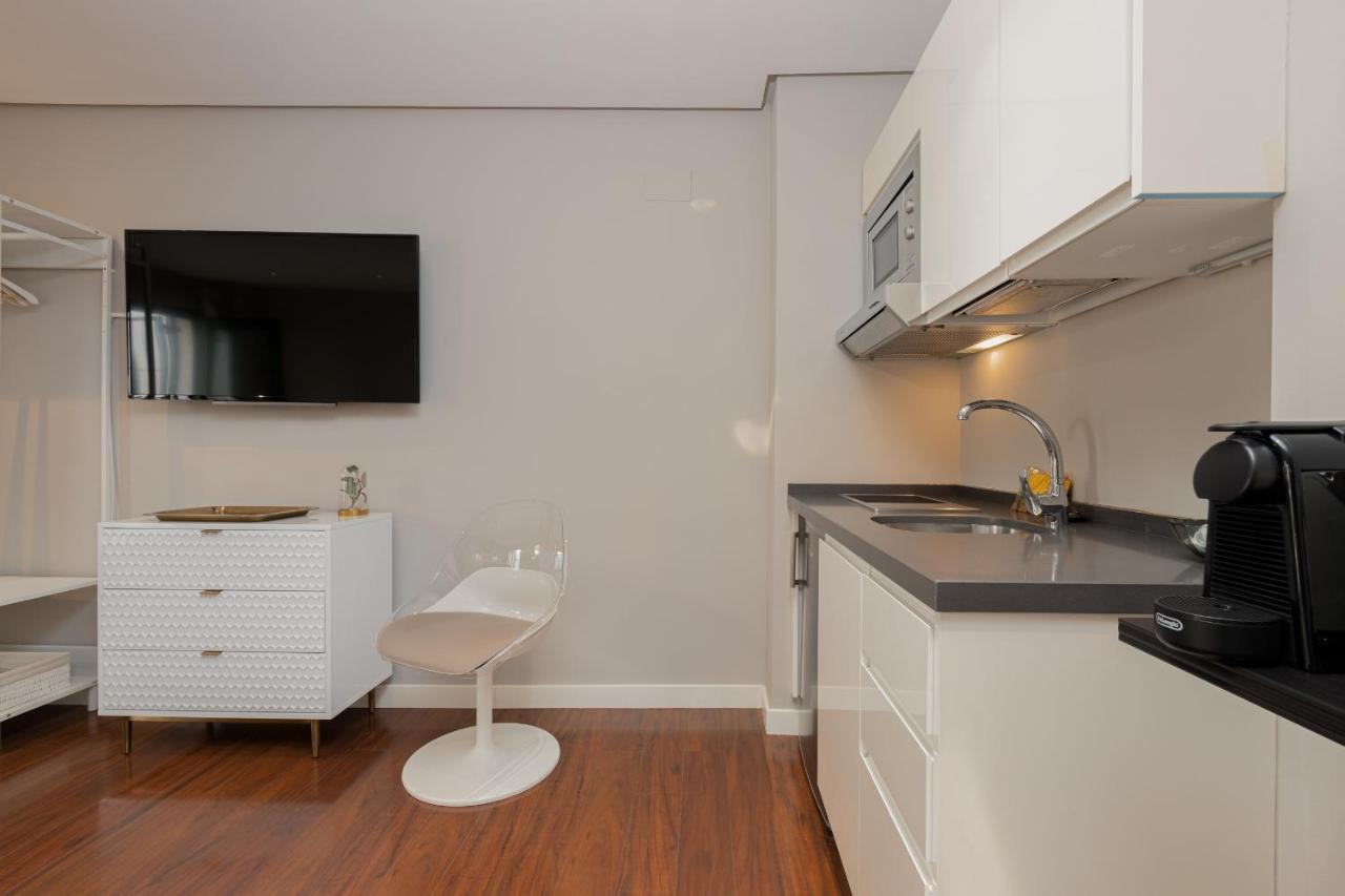 Apartament C30 Deluxe Studio With Terrace Into Cathedral Square Malaga Zewnętrze zdjęcie