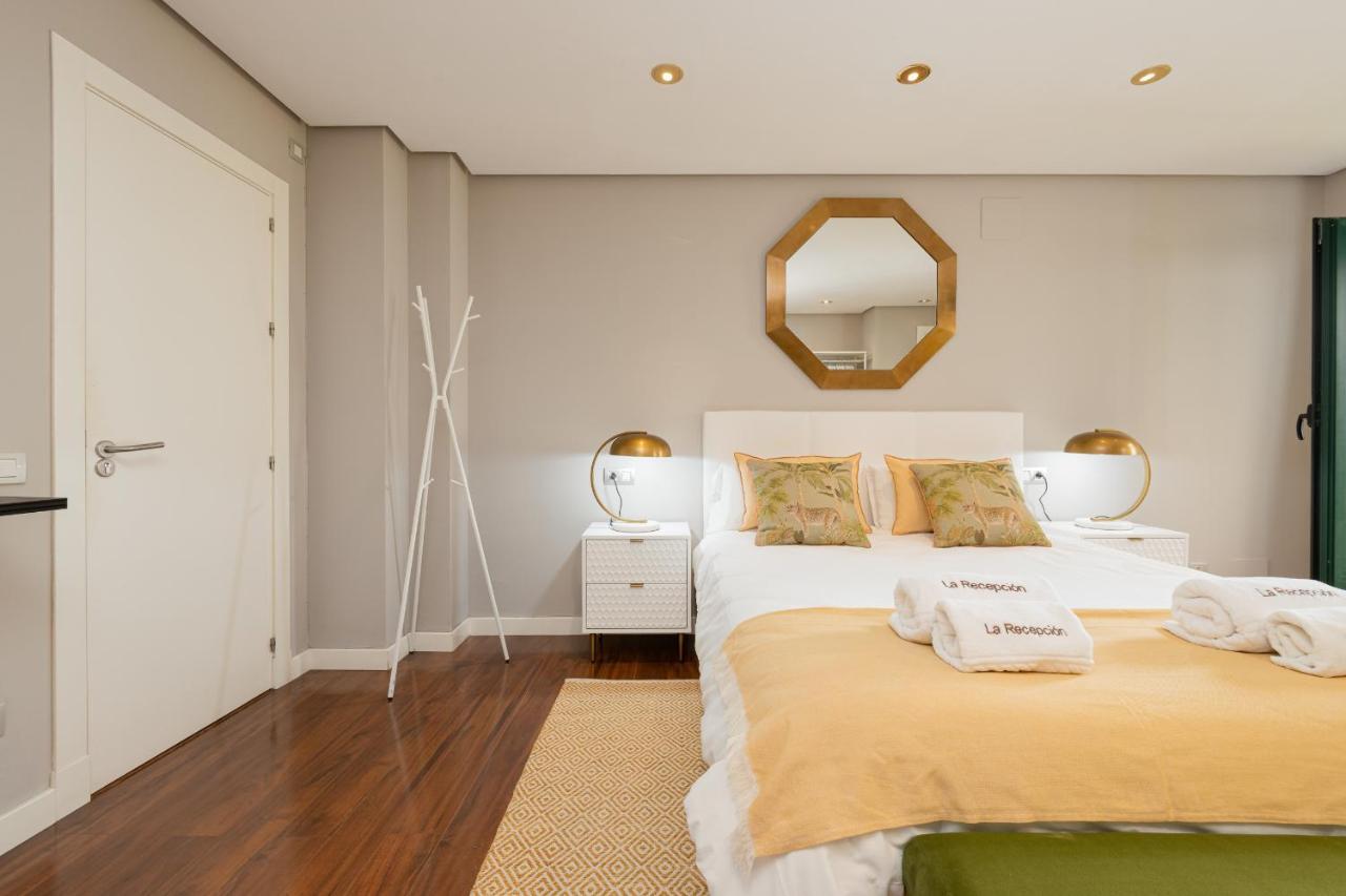 Apartament C30 Deluxe Studio With Terrace Into Cathedral Square Malaga Zewnętrze zdjęcie