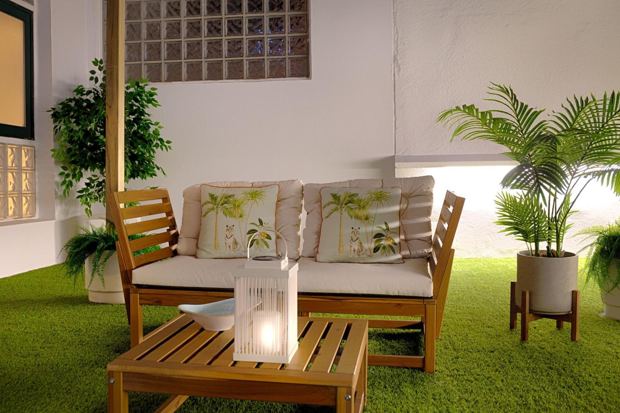 Apartament C30 Deluxe Studio With Terrace Into Cathedral Square Malaga Zewnętrze zdjęcie